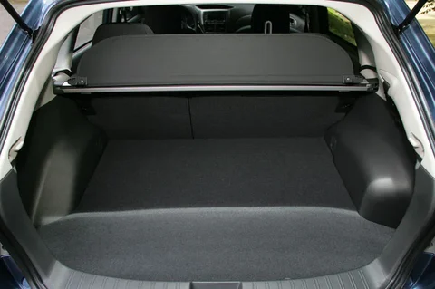 Subaru Impreza 2.0D AWD XV 2010 view 2