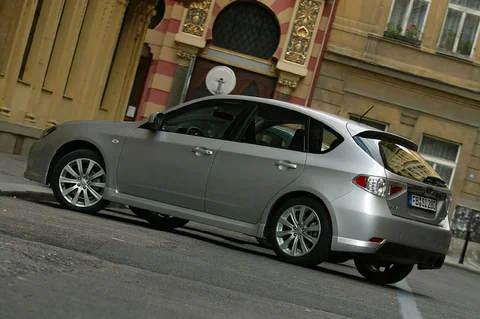 Subaru Impreza 2.0D AWD XV 2010 view 9