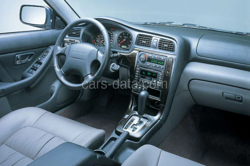 Subaru Legacy Outback 2.5 AWD 2002 front view