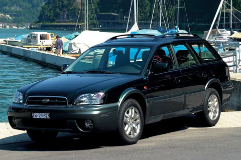 Subaru Legacy Outback 2.5 AWD 2002 view 3