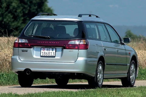 Subaru Legacy Touring Wagon 2.0 GL AWD 2002 view 3