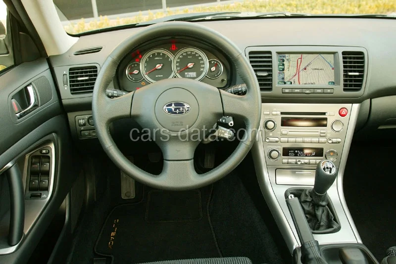 Subaru Outback 2.5i Comfort Pack 2003 front view