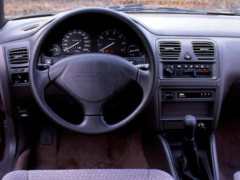 Subaru Legacy 2.0 LX 1994 view 3
