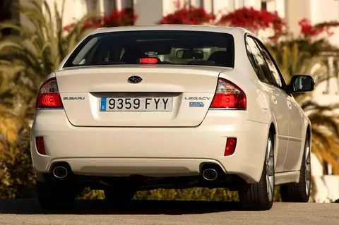 Subaru Legacy 2.0D Executive 2009 view 11