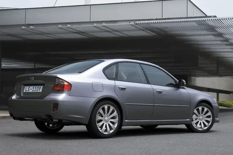 Subaru Legacy 2.0D Executive 2009 view 12