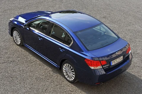 Subaru Legacy 2.0D Executive 2009 view 3