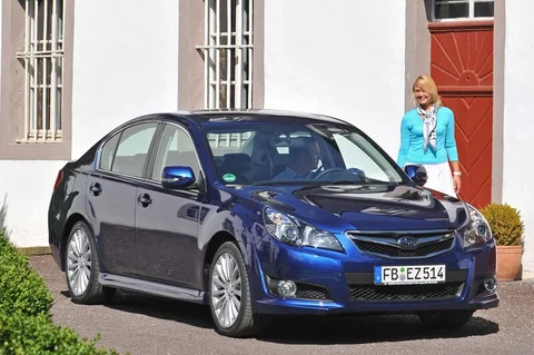 Subaru Legacy 2.0D Executive 2009 view 7