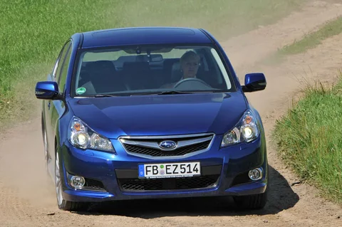 Subaru Legacy 2.0D Executive 2009 view 8