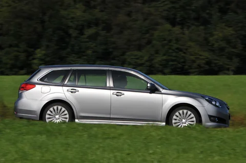Subaru Legacy Touring Wagon 2.0D Executive 2009 view 10