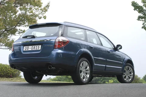 Subaru Outback 2.0D Exclusive Edition 2008 view 6