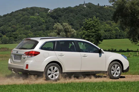 Subaru Outback 2.5i Luxury 2009 view 6