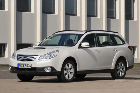 Subaru Outback 2.5i Luxury 2009 view 8
