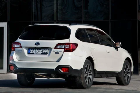 Subaru Outback 2.5i Comfort 2015 view 6