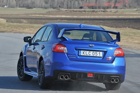Subaru WRX STI 2.5T Sport 2014 view 3