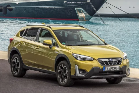 Subaru XV 2.0i e-BOXER Luxury 2022 view 2