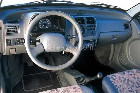 Suzuki Alto 1.0 GA 2001 front view