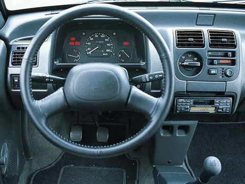 Suzuki Alto 1996 front view