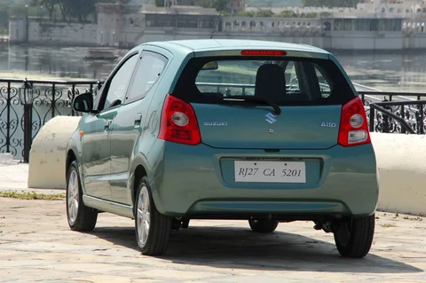Suzuki Alto 1.0 Base 2012 view 5