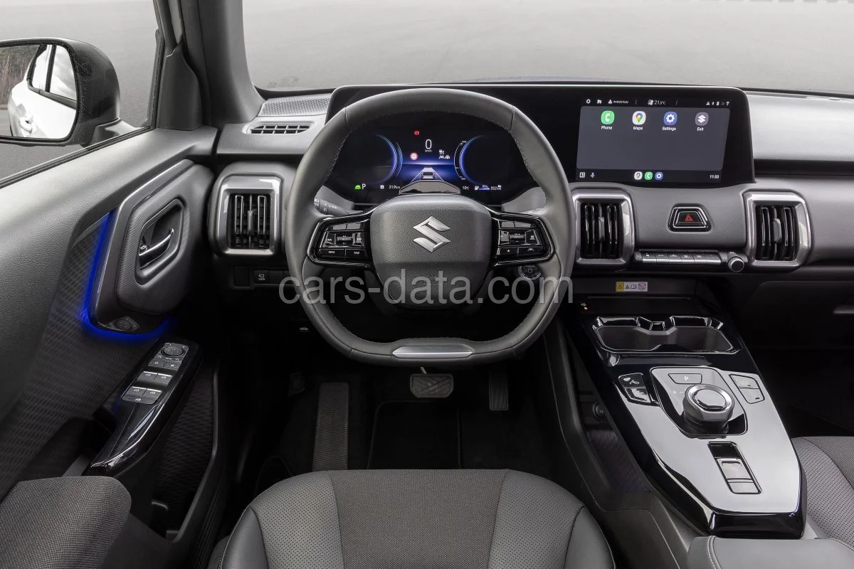 Suzuki e Vitara 61kWh Select 2025 front view