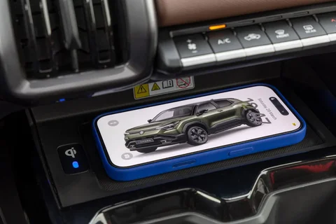 Suzuki e Vitara 61kWh Select AllGrip-e 2025 view 5
