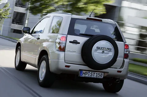 Suzuki Grand Vitara 1.6 Base 2008 view 2