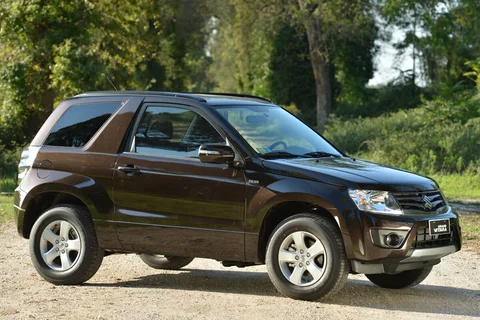 Suzuki Grand Vitara 2012 front view