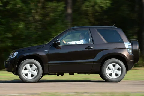 Suzuki Grand Vitara 1.6 Comfort 2012 view 2