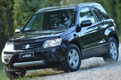 Suzuki Grand Vitara 1.6 Comfort 2012 view 3