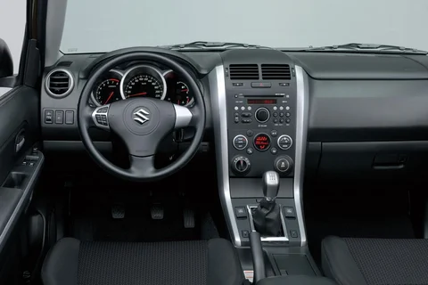 Suzuki Grand Vitara 2012 front view