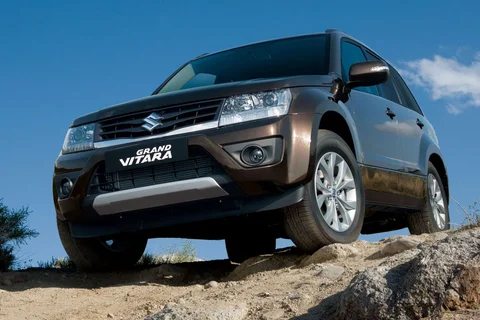 Suzuki Grand Vitara 2.4 Exclusive 2012 view 3