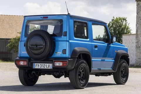 Suzuki Jimny 1.5 Professional 2022 view 3
