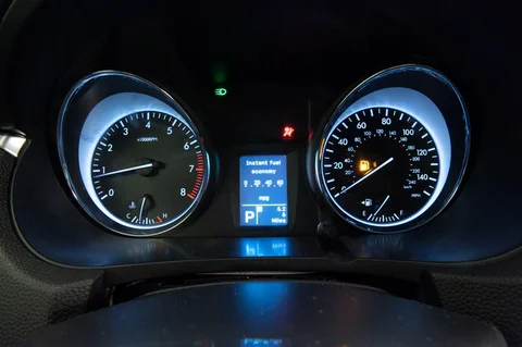 Suzuki Kizashi 2.4 Sport 2010 view 11