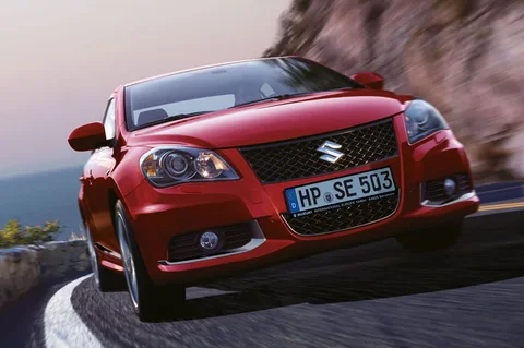 Suzuki Kizashi 2.4 Sport 2010 view 4