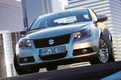 Suzuki Kizashi 2.4 Sport 2010 view 8