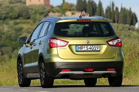 Suzuki S-Cross 1.6 Base 2013 view 3