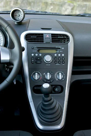 Suzuki Splash 1.2 Exclusive 2008 view 7