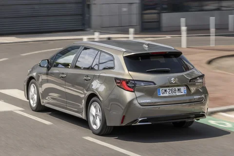 Suzuki Swace 1.8 Hybrid Select 2023 view 7