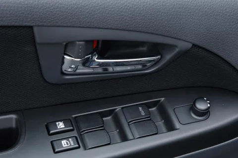Suzuki SX4 1.6 Arrow 2010 view 7