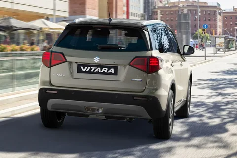 Suzuki Vitara 1.5 Hybrid Select 2024 view 4
