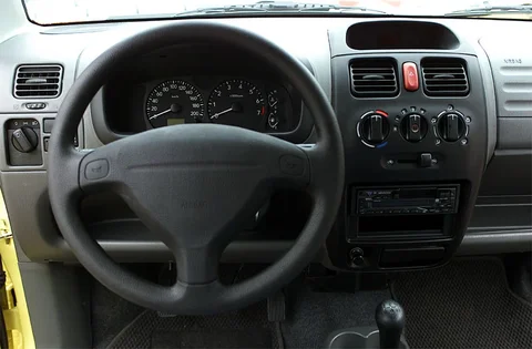 Suzuki Wagon R+ 1.3 GL 2000 view 6