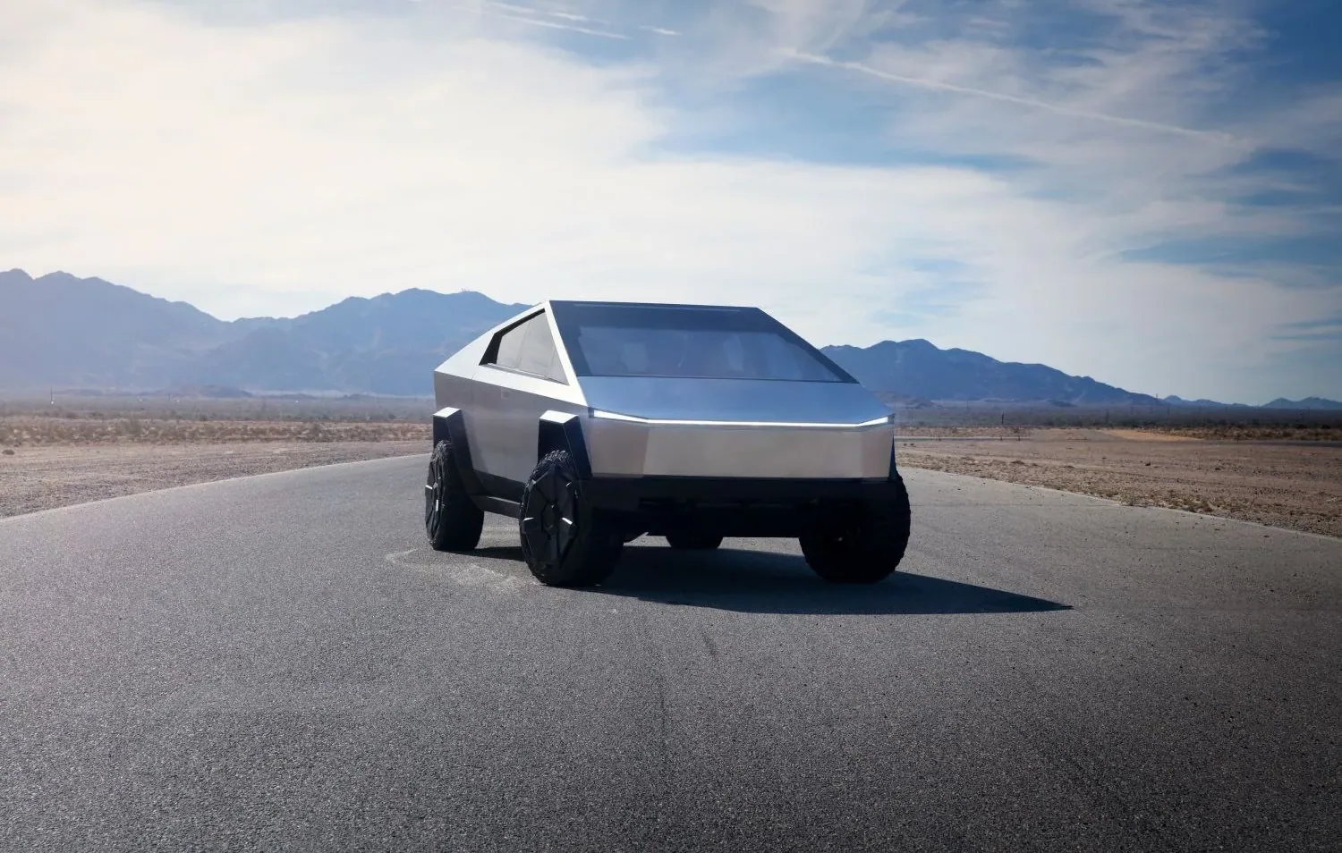 Tesla Cybertruck AWD EV 239 kW 2025 بيك أب منظر أمامي