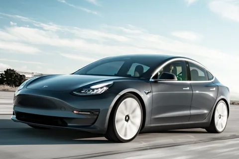 Tesla Model 3 Performance AWD 2019 view 5