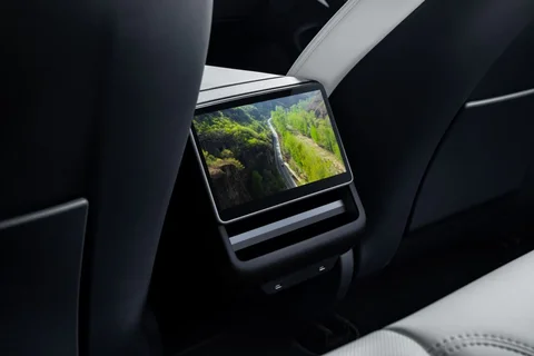 Tesla Model 3 RWD 2025 view 10
