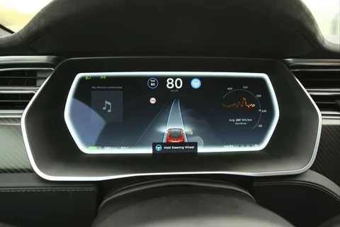 Tesla Model S Long Range 2019 view 8