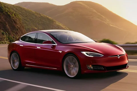 Tesla Model S Long Range 2019 view 11