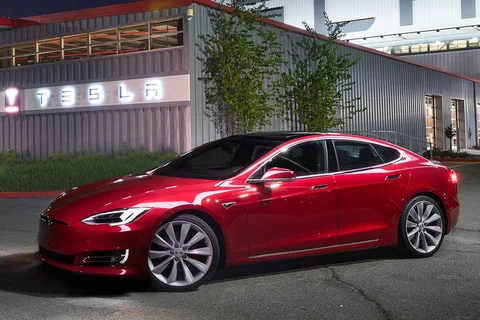 Tesla Model S Long Range 2019 view 12