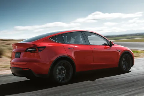 Tesla Model Y Performance AWD 2021 view 2