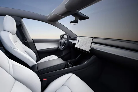 Tesla Model Y Performance AWD 2021 view 4