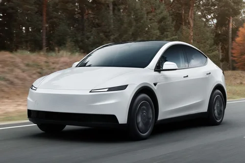 Tesla Model Y RWD 2025 view 4