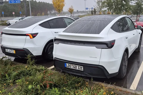 Tesla Model Y RWD 2025 view 5